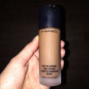 MAC Cosmetics Next To Nothing Foundation